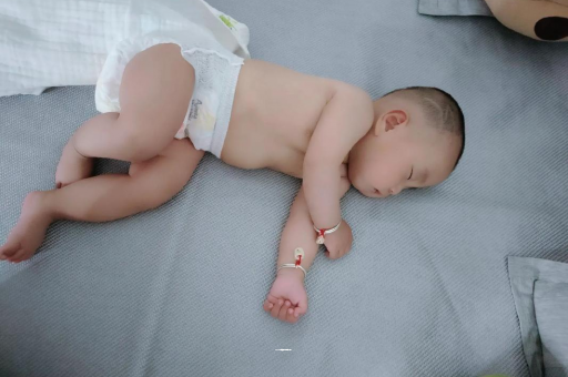 清远怀孕多久会显肚子
